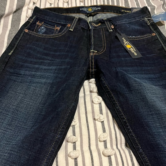 RARE LUCKY 🍀 BRAND NEW W/ TAGS 🏷 227 SLIM BOOT 28x34 JEANS - Picture 1 of 11